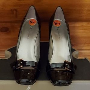 Anne Klein Matalisham Black Patent Leather Pumps